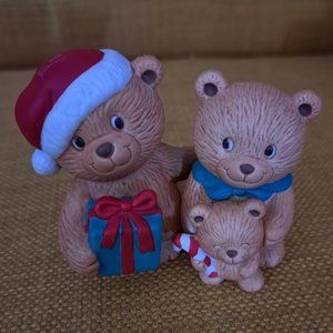 Avon Vintage Holiday Hugs Porcelain Bear Family Collectibles set 1990